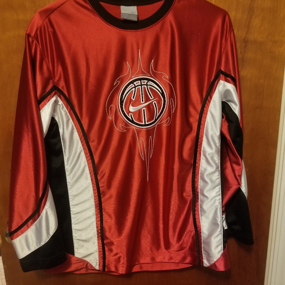 Nike Boys Basketball Longsleeve Sz 14/16